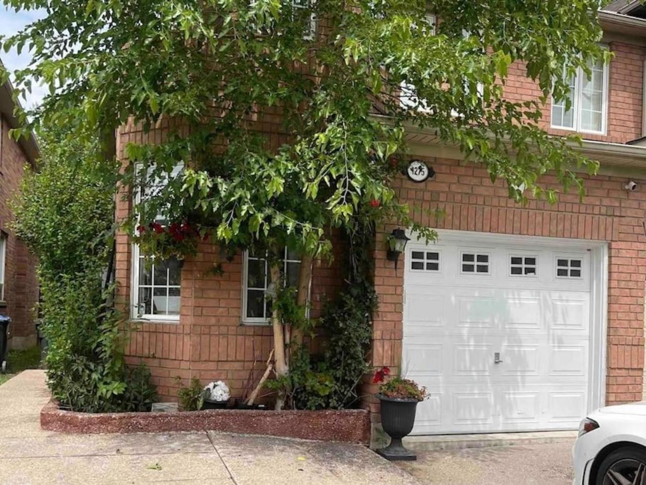 Luxury Home In Toronto Mississauga Exterior photo